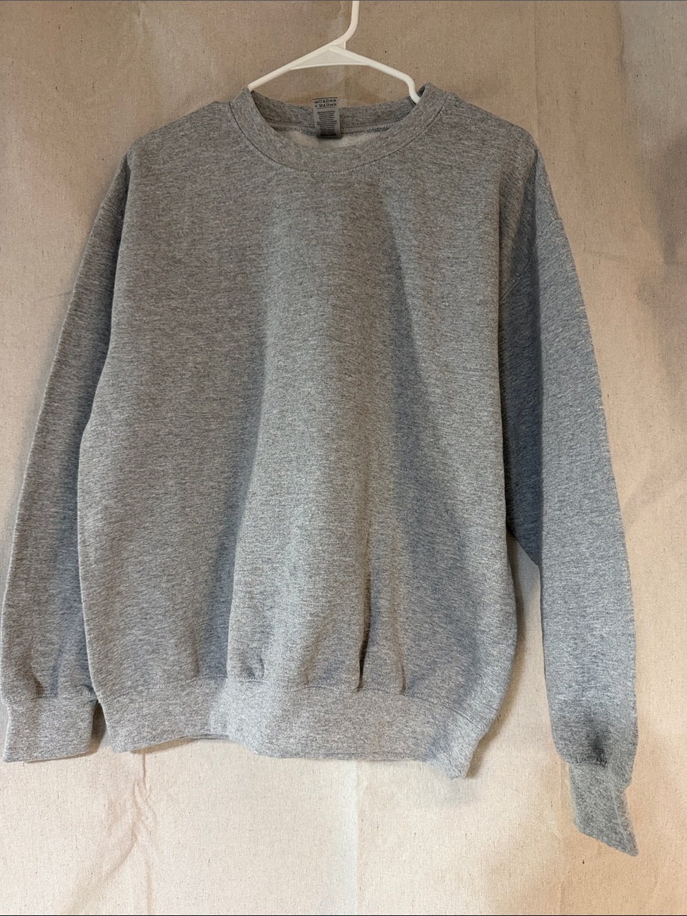 Gildan Gray Men's Crewneck Sweatshirt